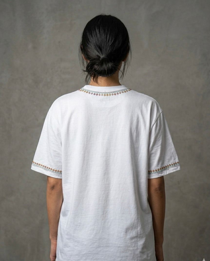 HAND SONZI EXCLUSIVE TRADITIONAL PATTERN EMBROIDERED WHITE T-SHIRT