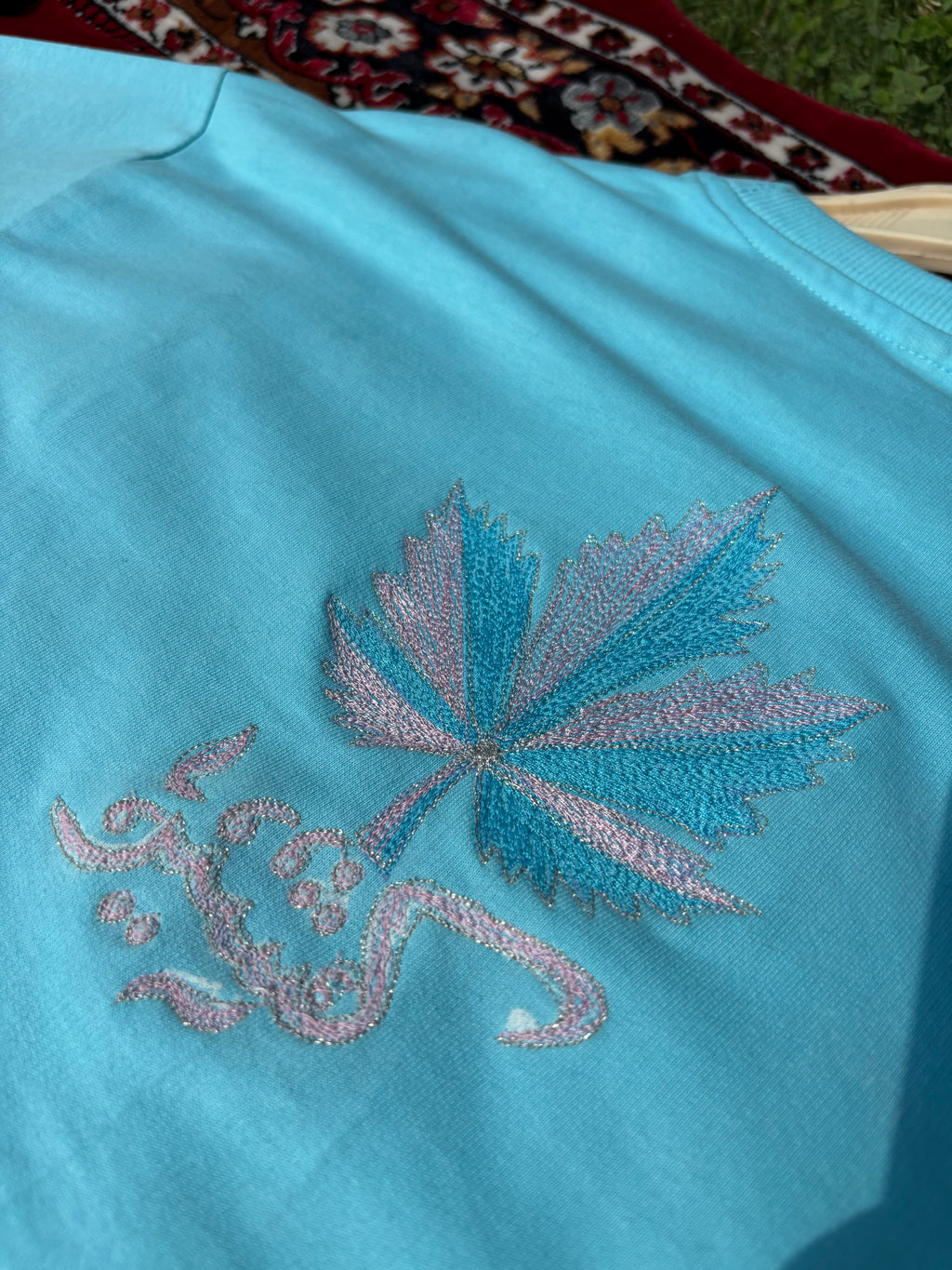 Paisley Pattern Chinar Leaf Shadow Embroidery Blue T-shirt