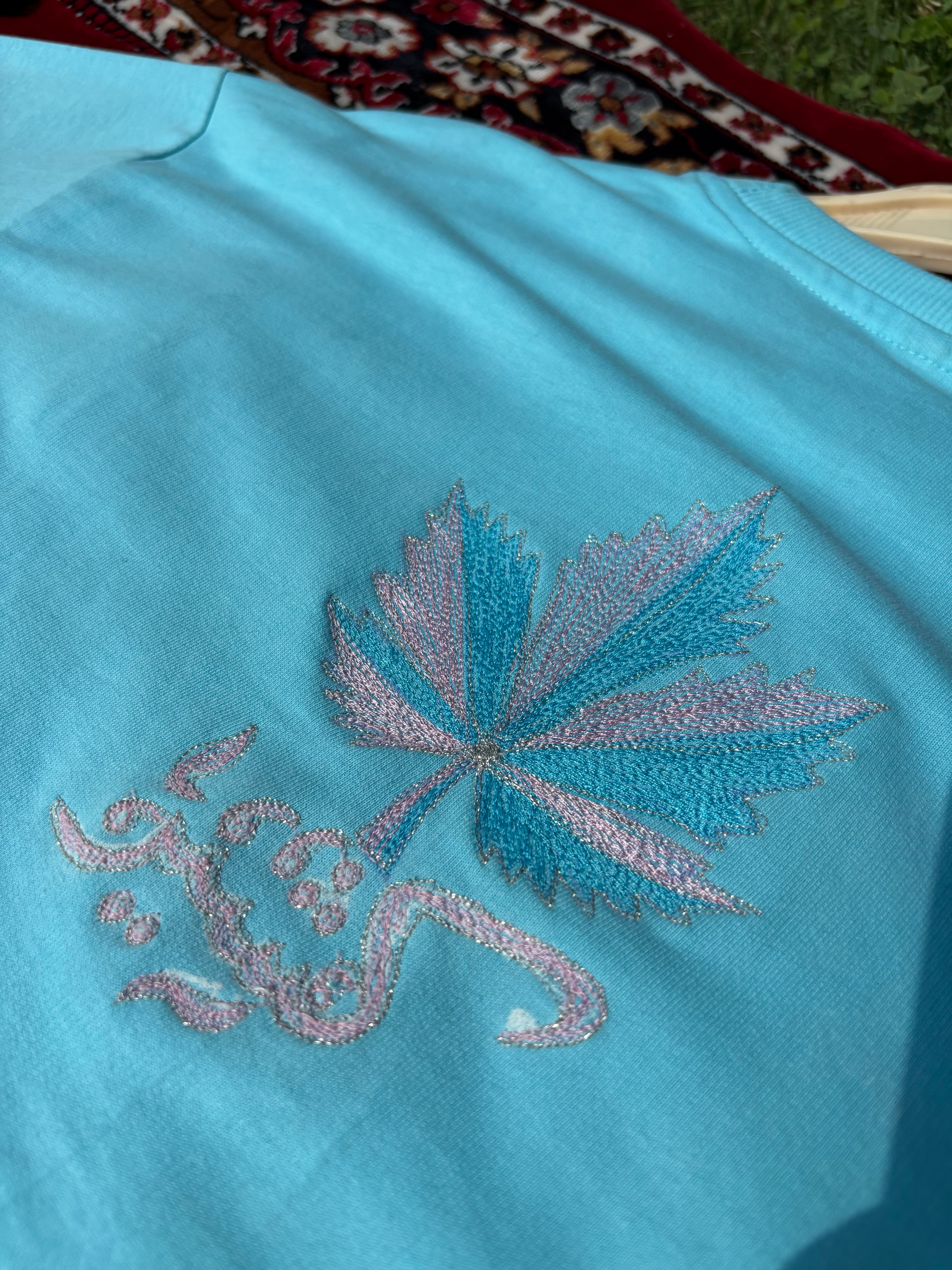 Paisley Pattern Chinar Leaf Shadow Embroidery Blue T-shirt