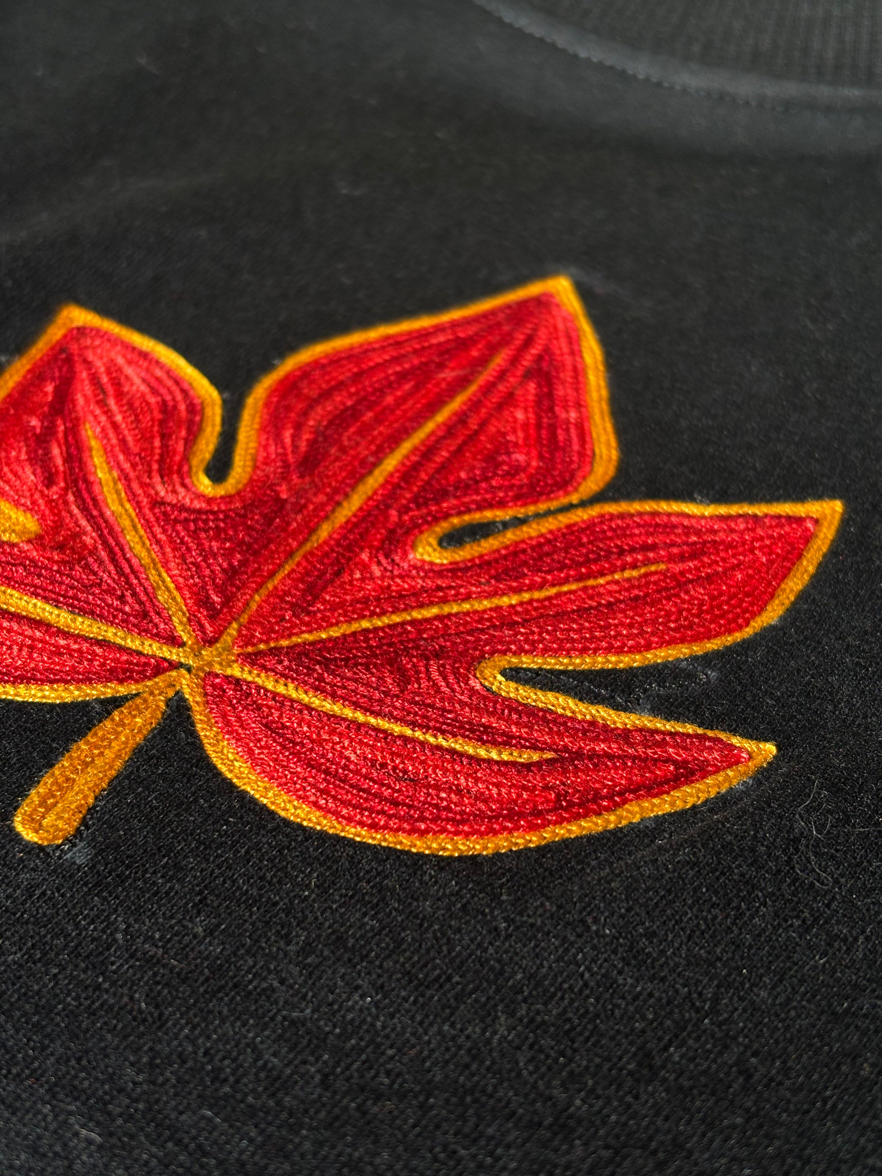 ARI THREAD WORK CHINAR/KASHMIR MOTIF SWEATSHIRT