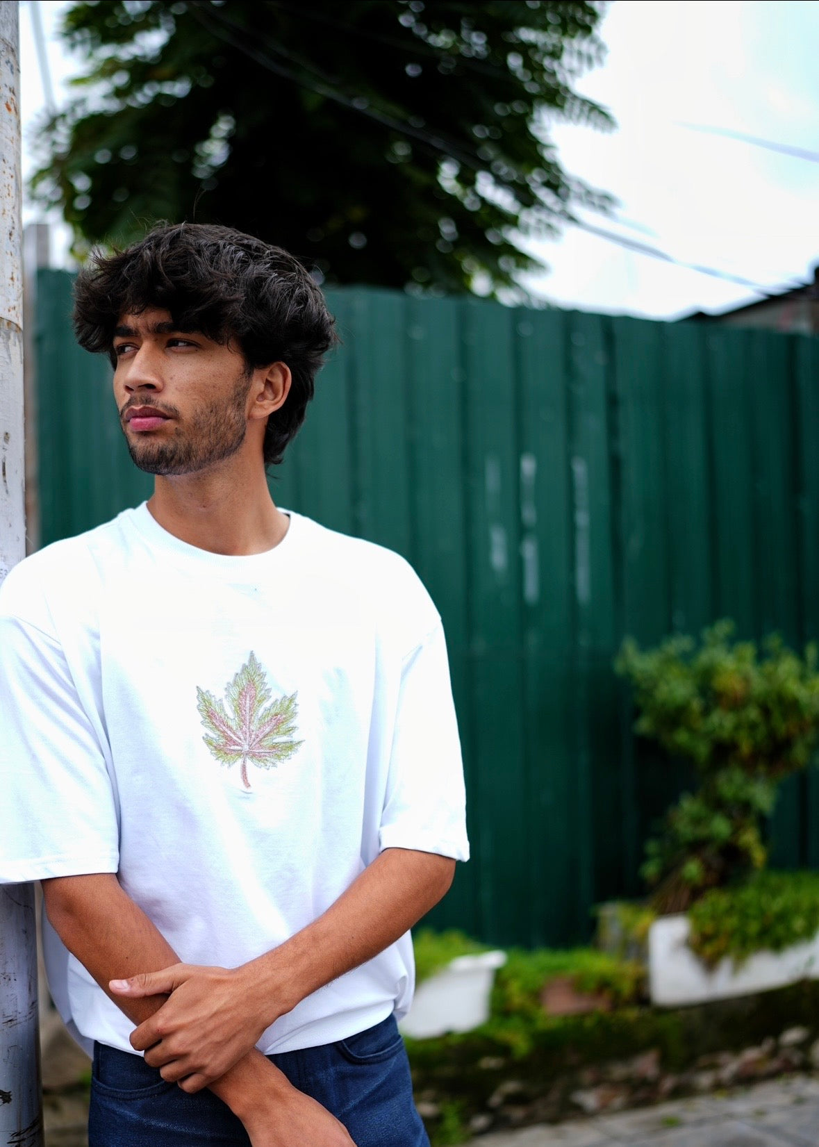 Samavar/Chinar Leaf Embroidered White T-shirt