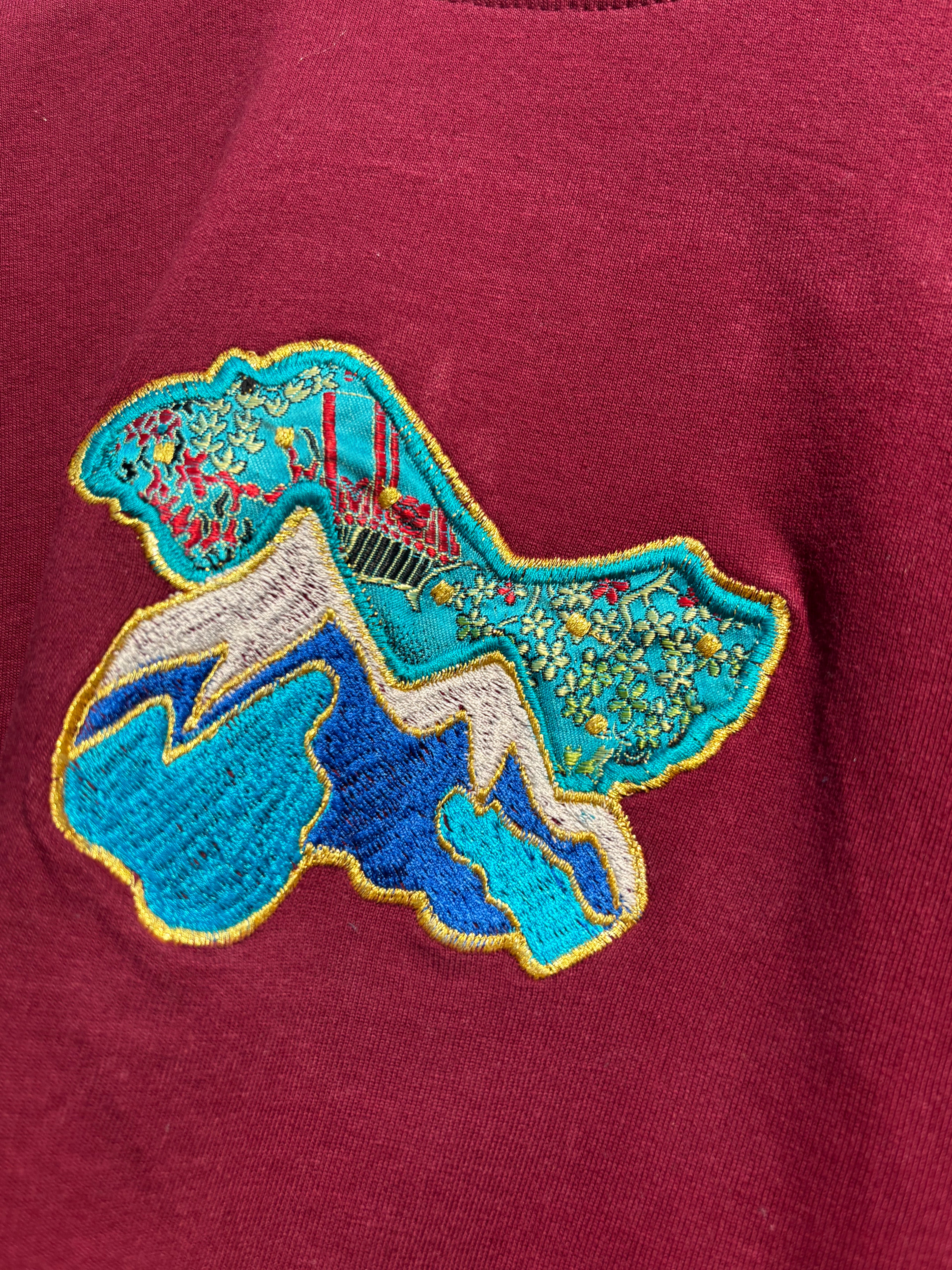 DASTAN E DAWADZHA KHATAM BAND INSPIRED MAROON T-SHIRT