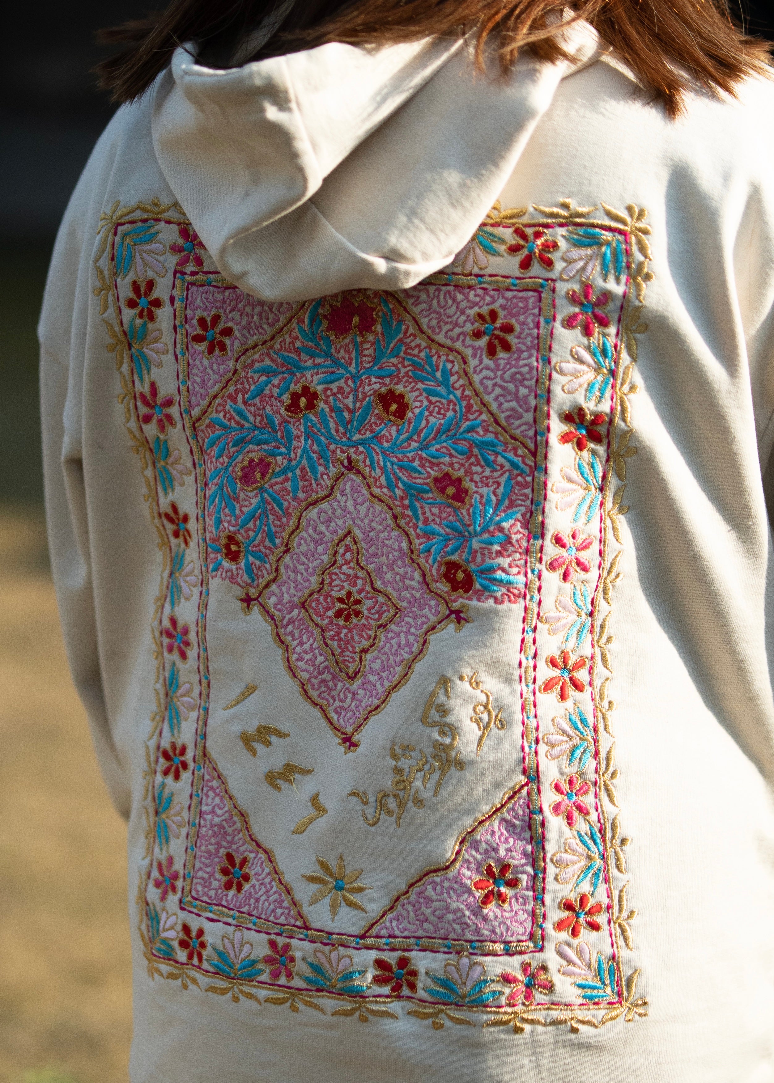 Farsh e Khas off white Hoodie