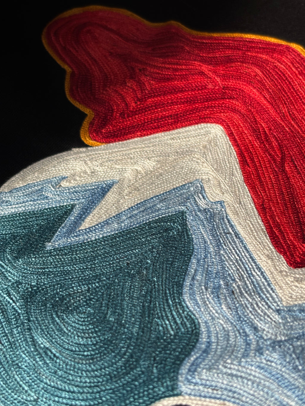 ARI THREAD WORK CHINAR/KASHMIR MOTIF SWEATSHIRT
