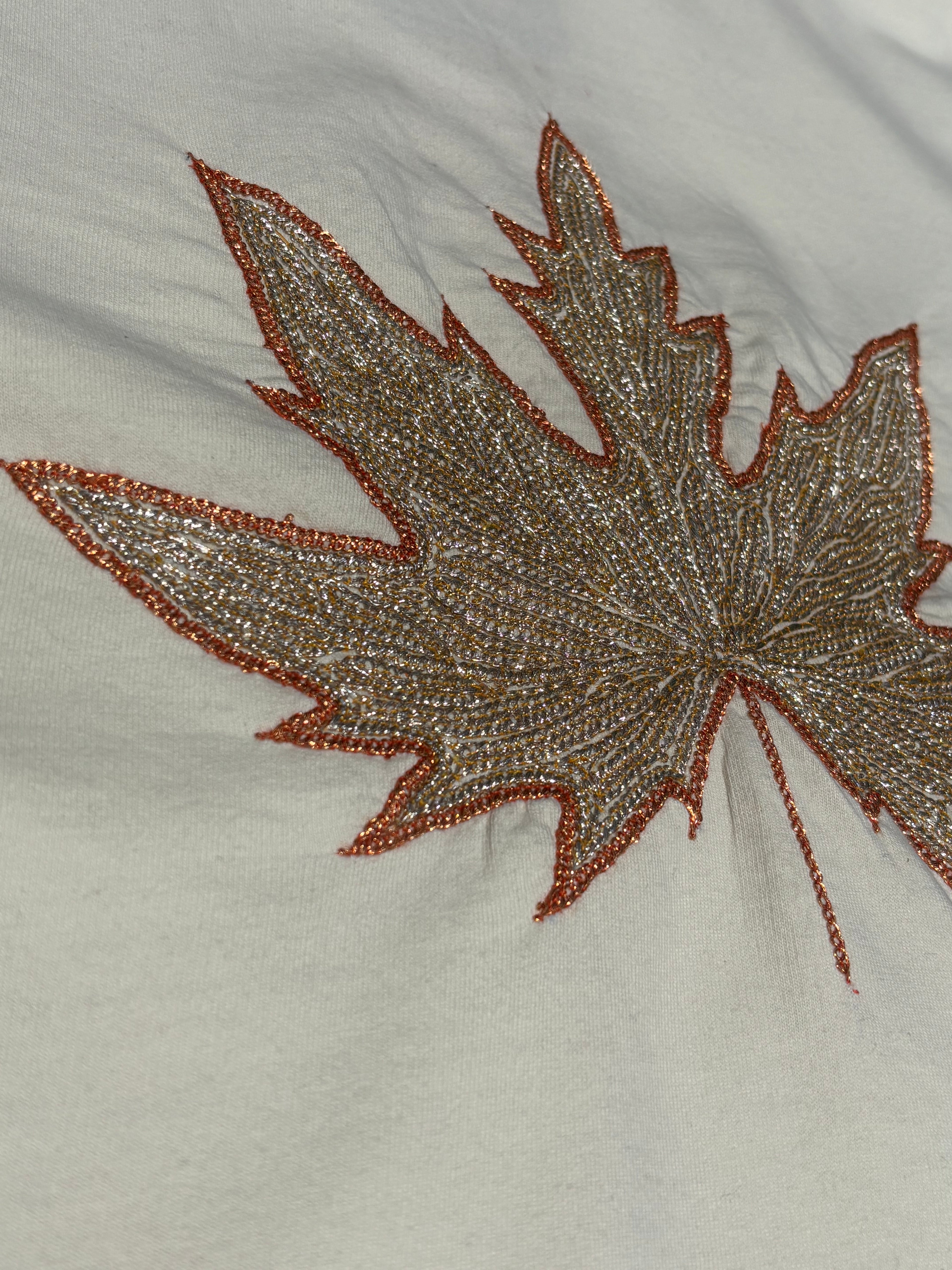 HAND TILLA EXCLUSIVE OFF-WHITE T-SHIRT WITH CHINAR EMBROIDERY
