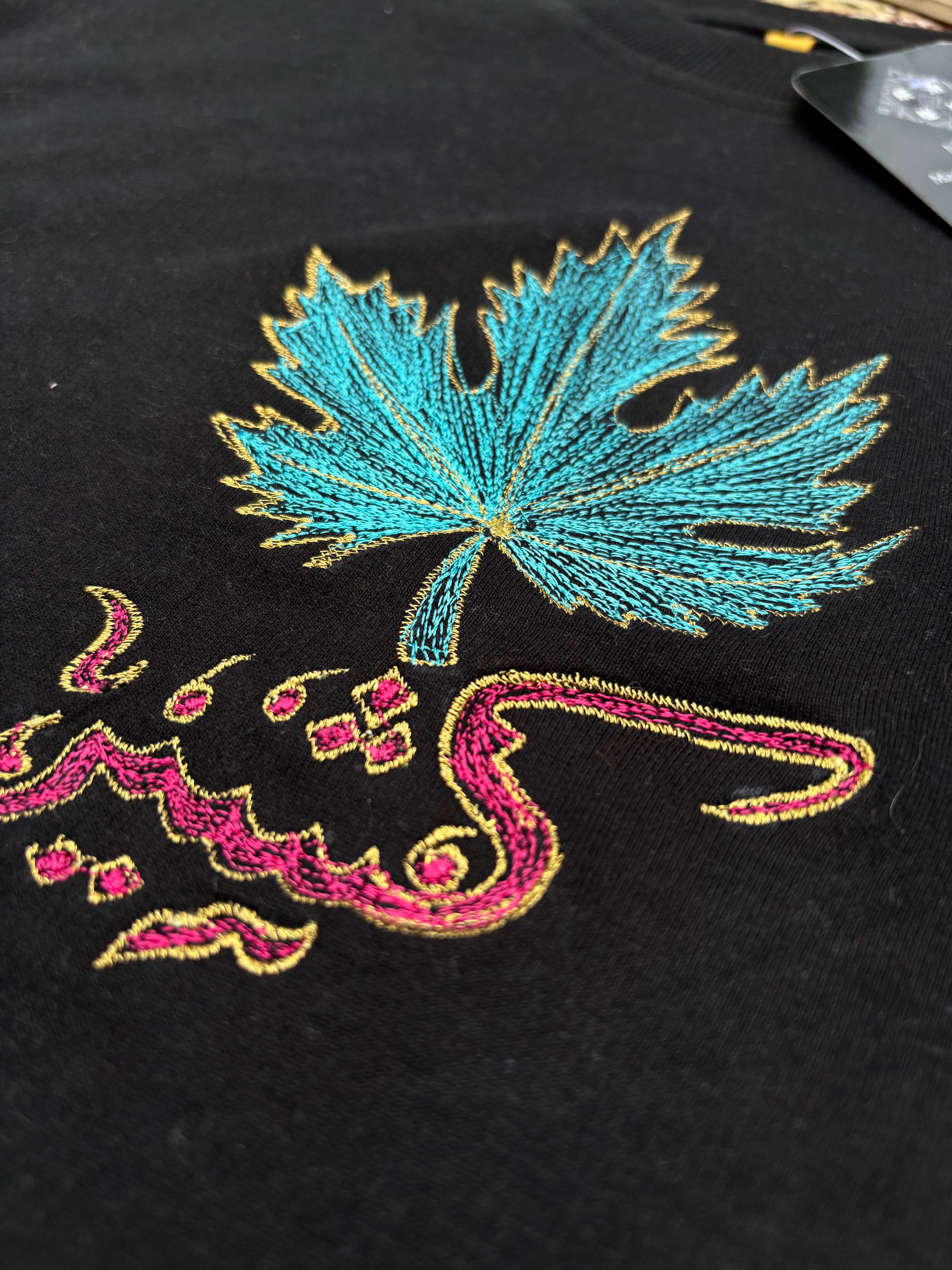 Farsh e Khas Shadow Embroidery Black T-shirt